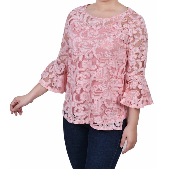 NY Collection Tops - NY Collection New Pink Floral Lace Blouse and Cami LP